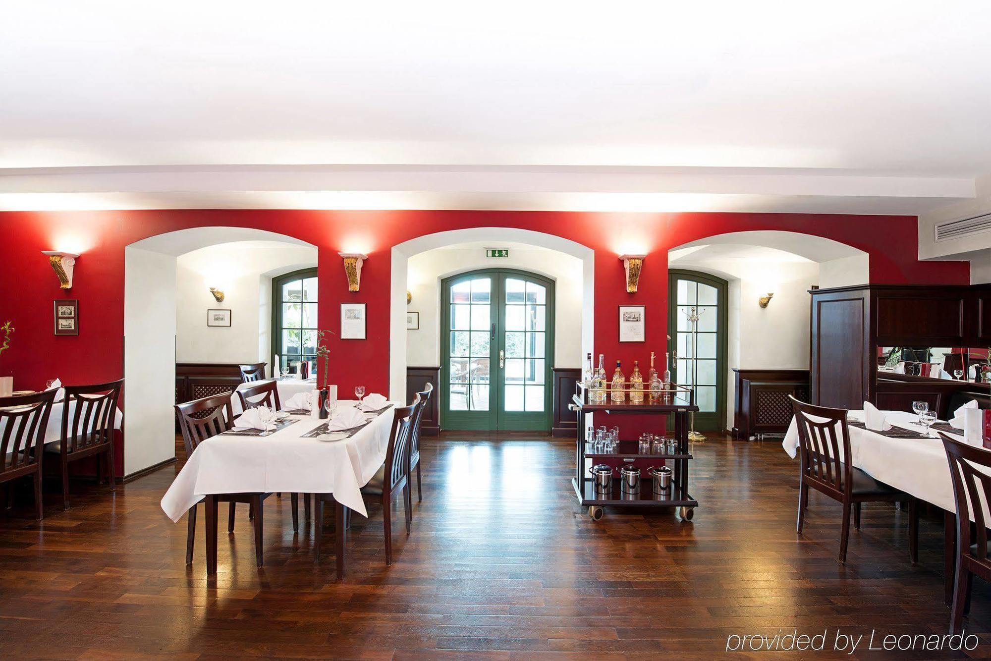 Dormero Hotel Halle Галль Экстерьер фото