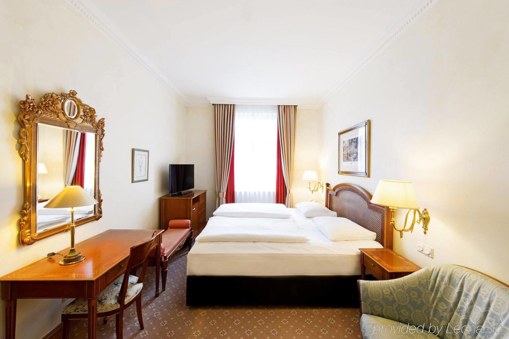 Dormero Hotel Halle Галль Экстерьер фото