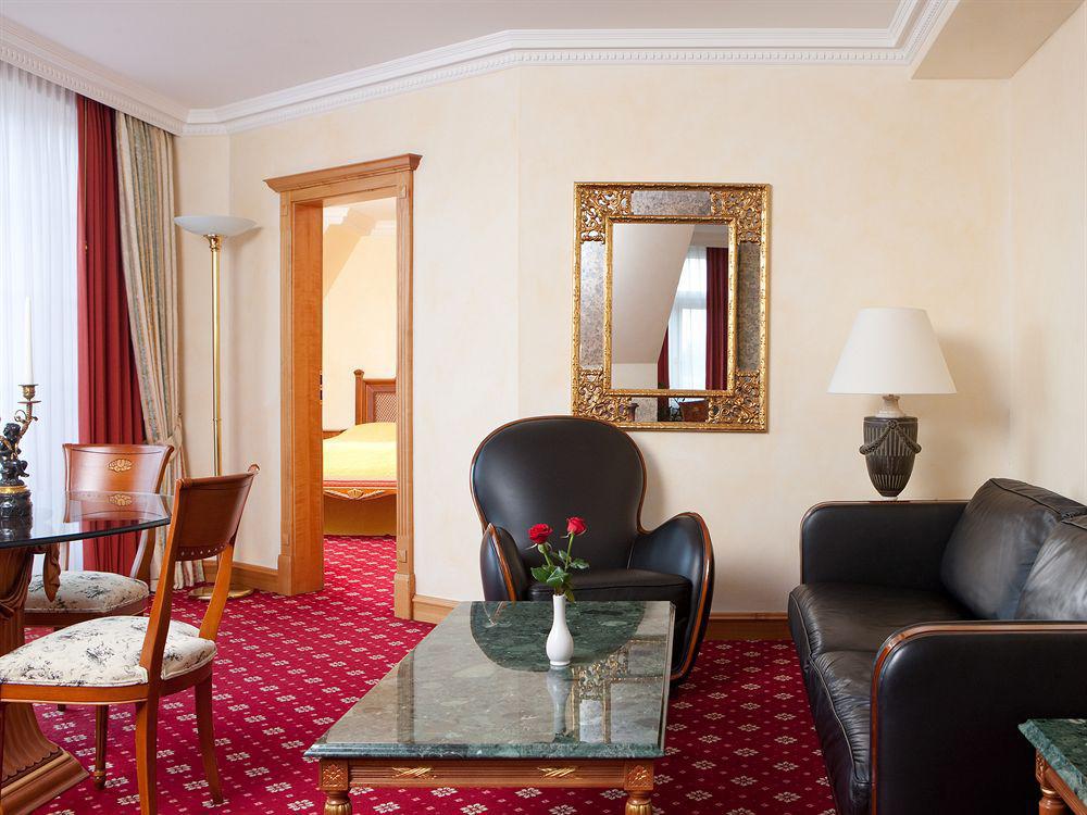 Dormero Hotel Halle Галль Экстерьер фото
